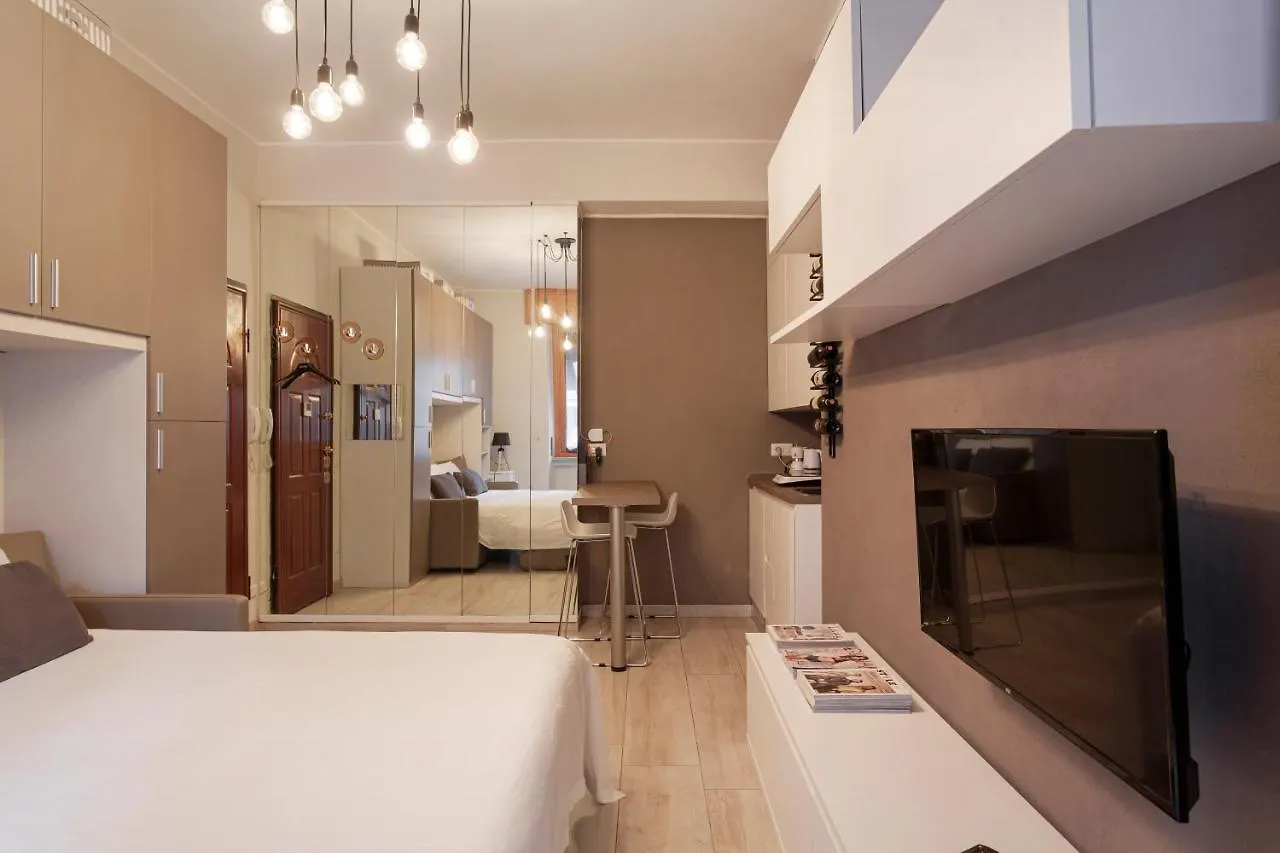 The Studio - Milano Centrale Via Zuretti Apartment 0*, Milan